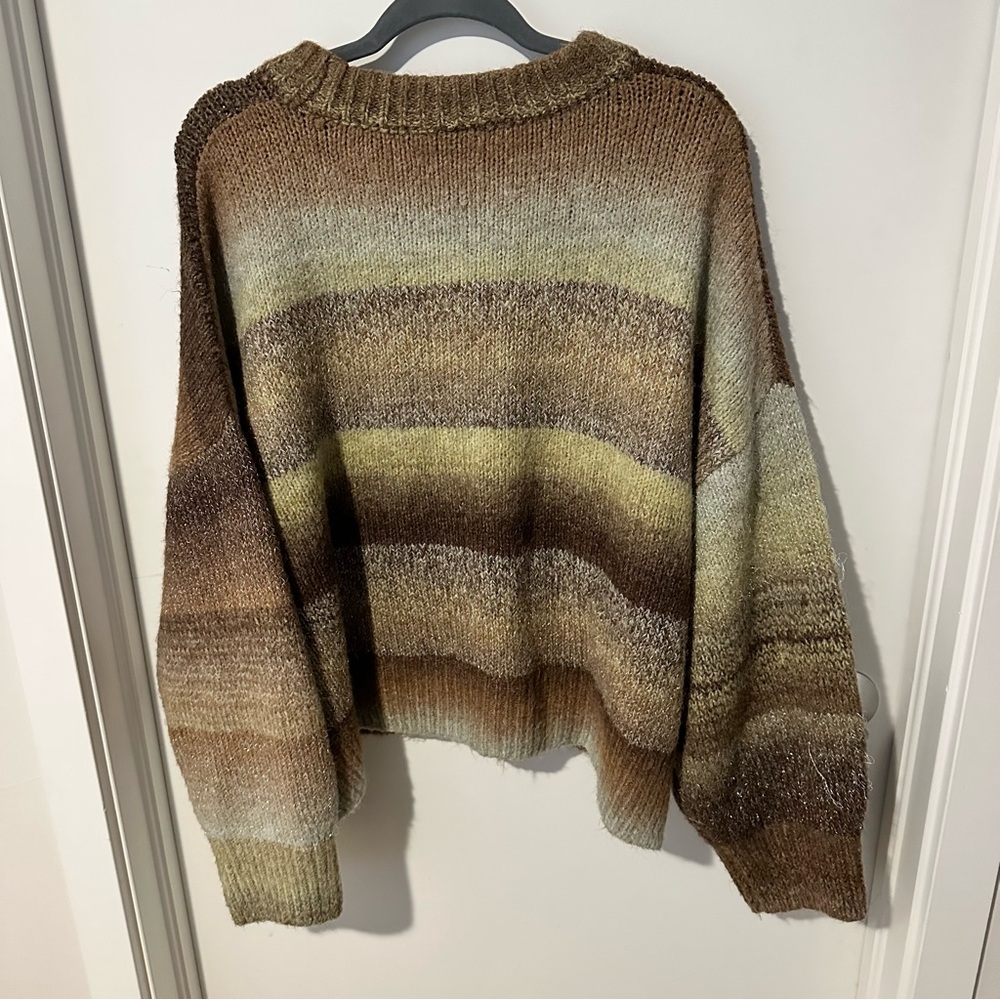 H&M Patterned Sweater - Picture 5 of 5